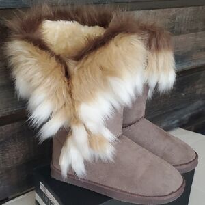 Women's Faux Fur Lined Boots - Brown